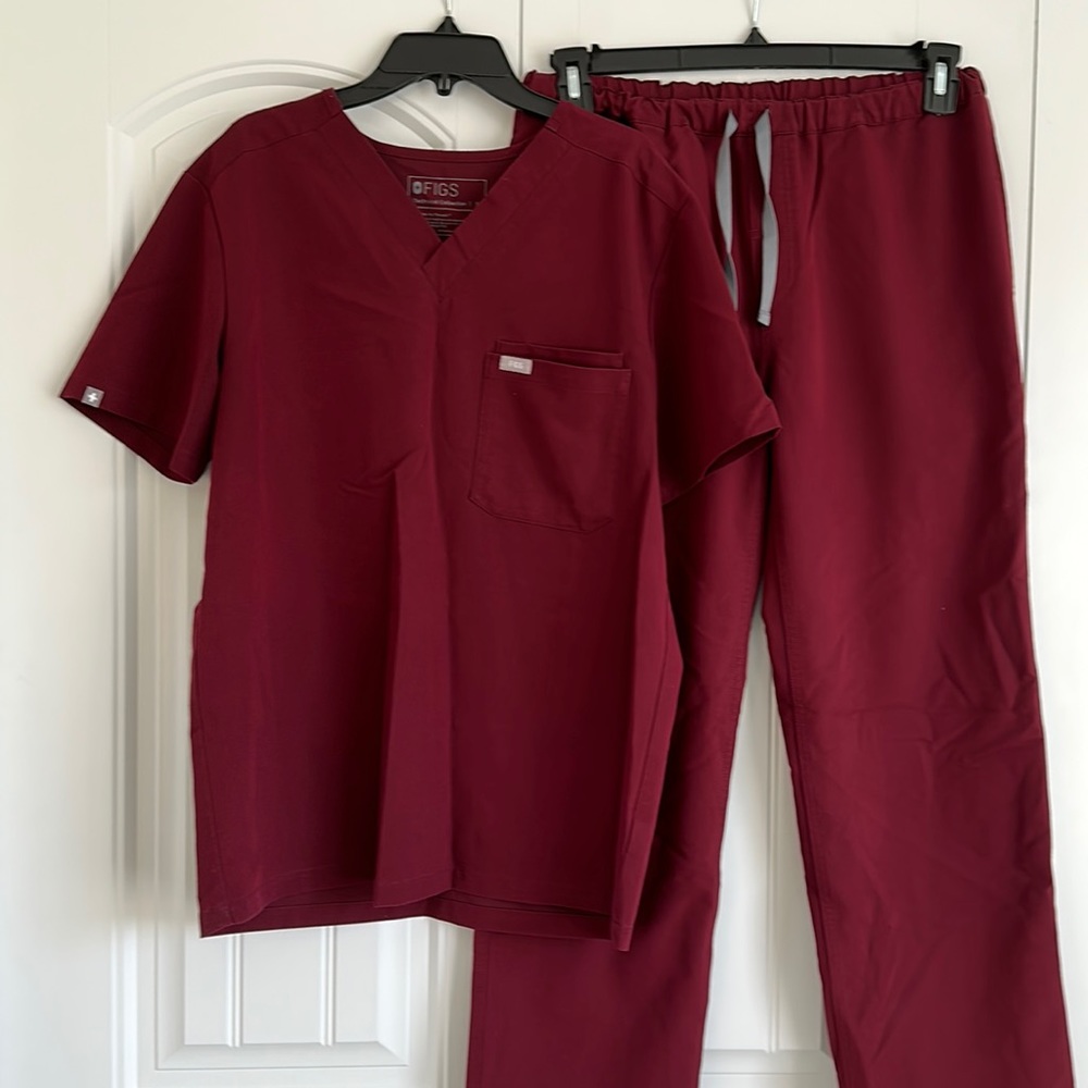 FIGS Technical collection Mens Burgundy